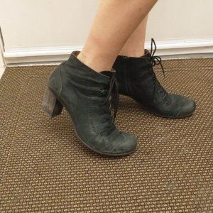 DKODE Leather Dark Green zip up Ankle Boots Size 40